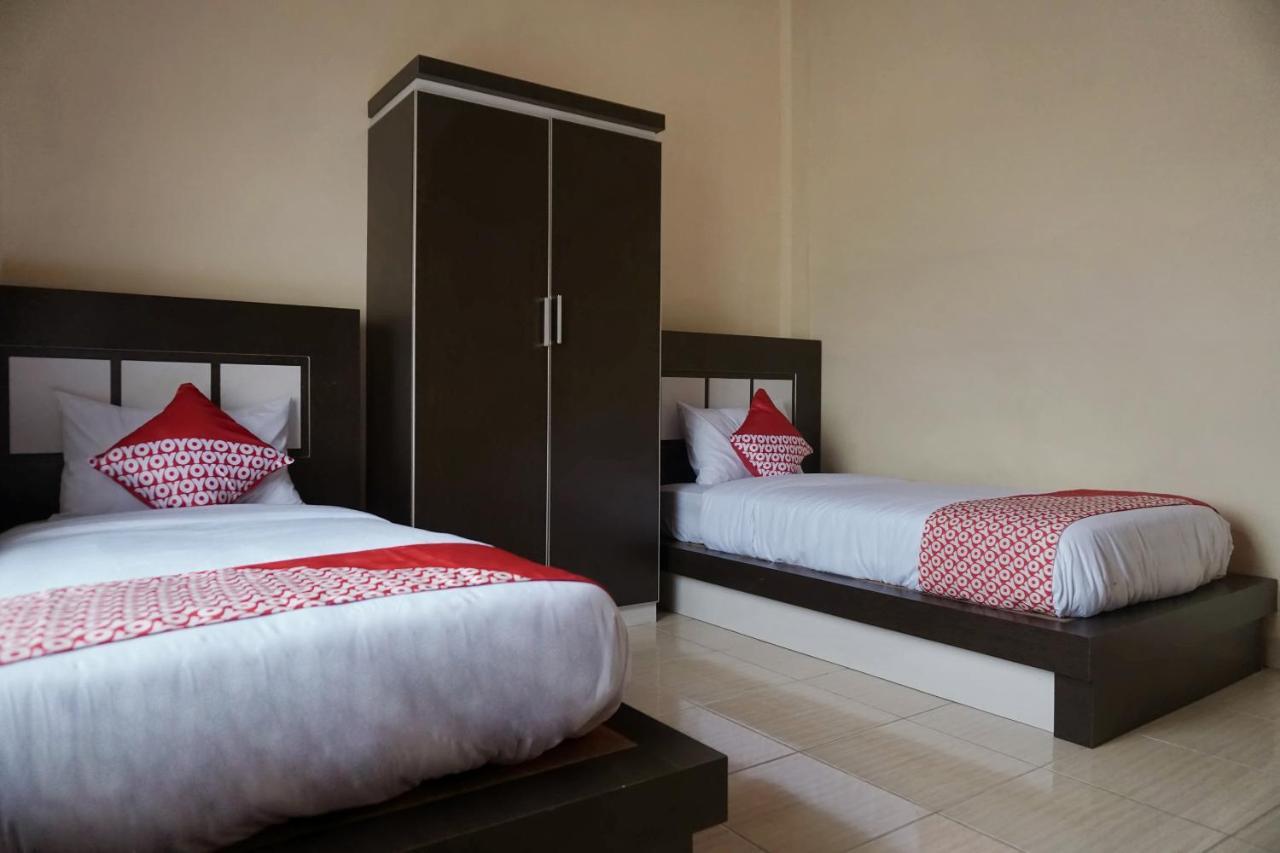 Oyo 1394 Rumaisa Homestay Syariah Pekanbaru Exterior photo